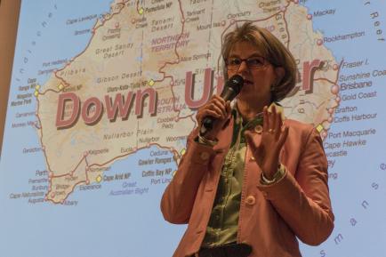 Dr. Iris Bähren bei der Begrüssung