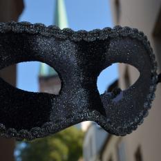 3_Diethart Neumann  Vor der Petrikirche
