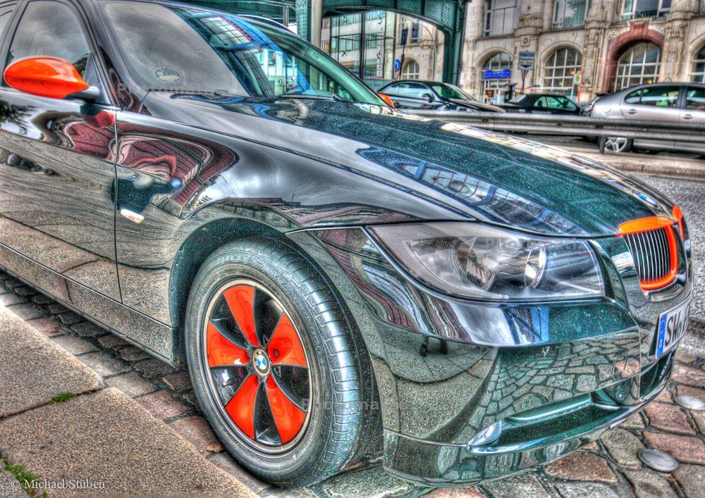 BMW in rot