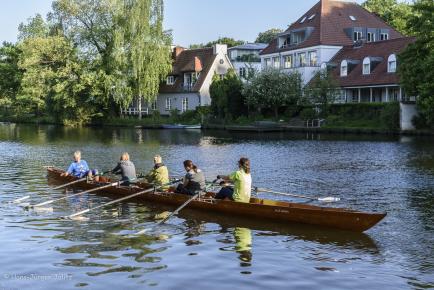 Vierer mit Steuerfrau