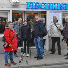 Vor der Fischkiste