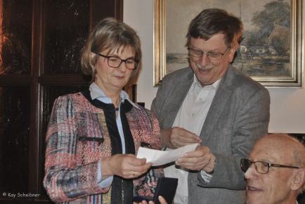 Goldmedaille an Iris für die beste Clubleistung im Trierenberg Super Circuit 2017