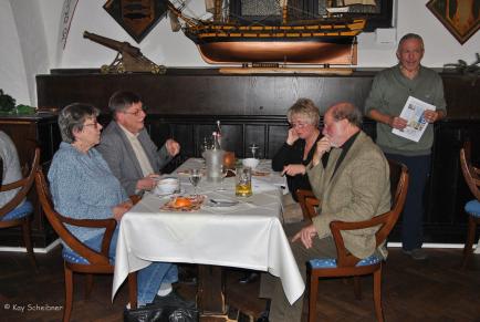 Peter erläutert die Clubreise 2020 nach München